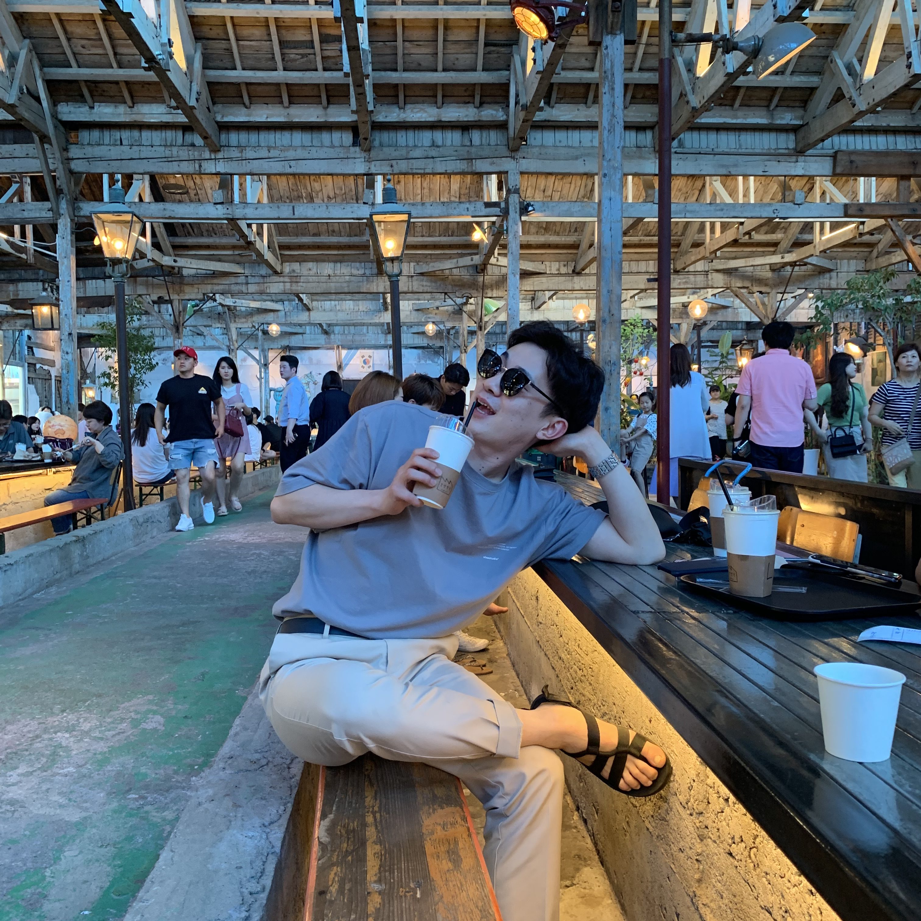 Dong Kyeong LEE